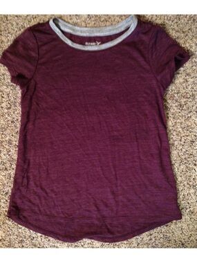 Old Navy T-shirt Girls Size Small 6/7 Maroon Capped Sleeve